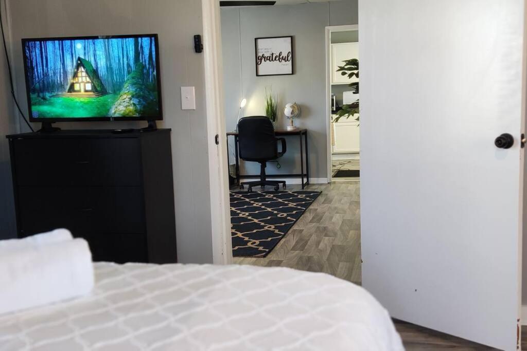 Perfect Combo Of Charm & Comfort- 2Bedroom Home Noblesville Dış mekan fotoğraf